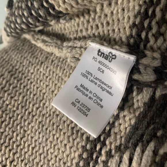 TNA 100% Lambswool Sea to Sky Cowichan Zip Up Sweater Women’s Small - Picture 8 of 10